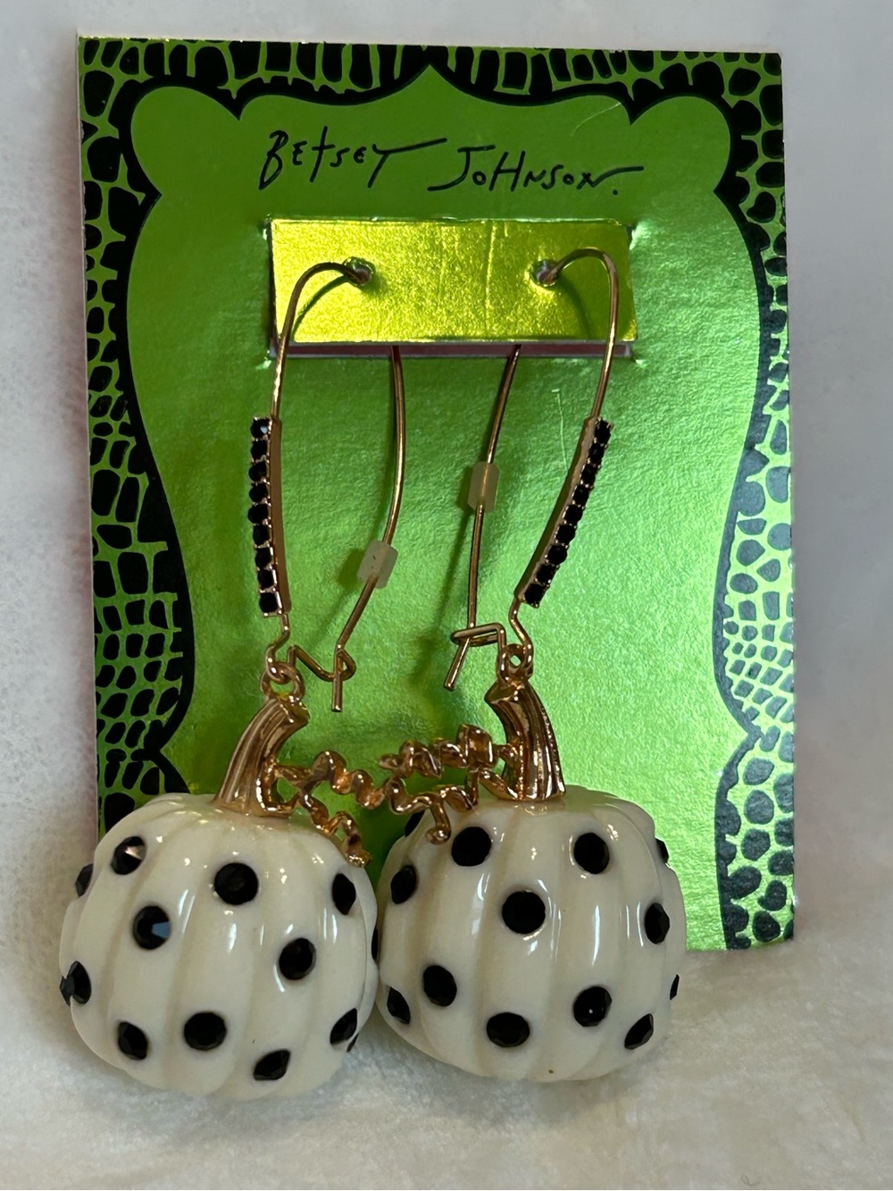 Betsey Johnson White Polka Dot Pumpkin Drop Earrings NWT